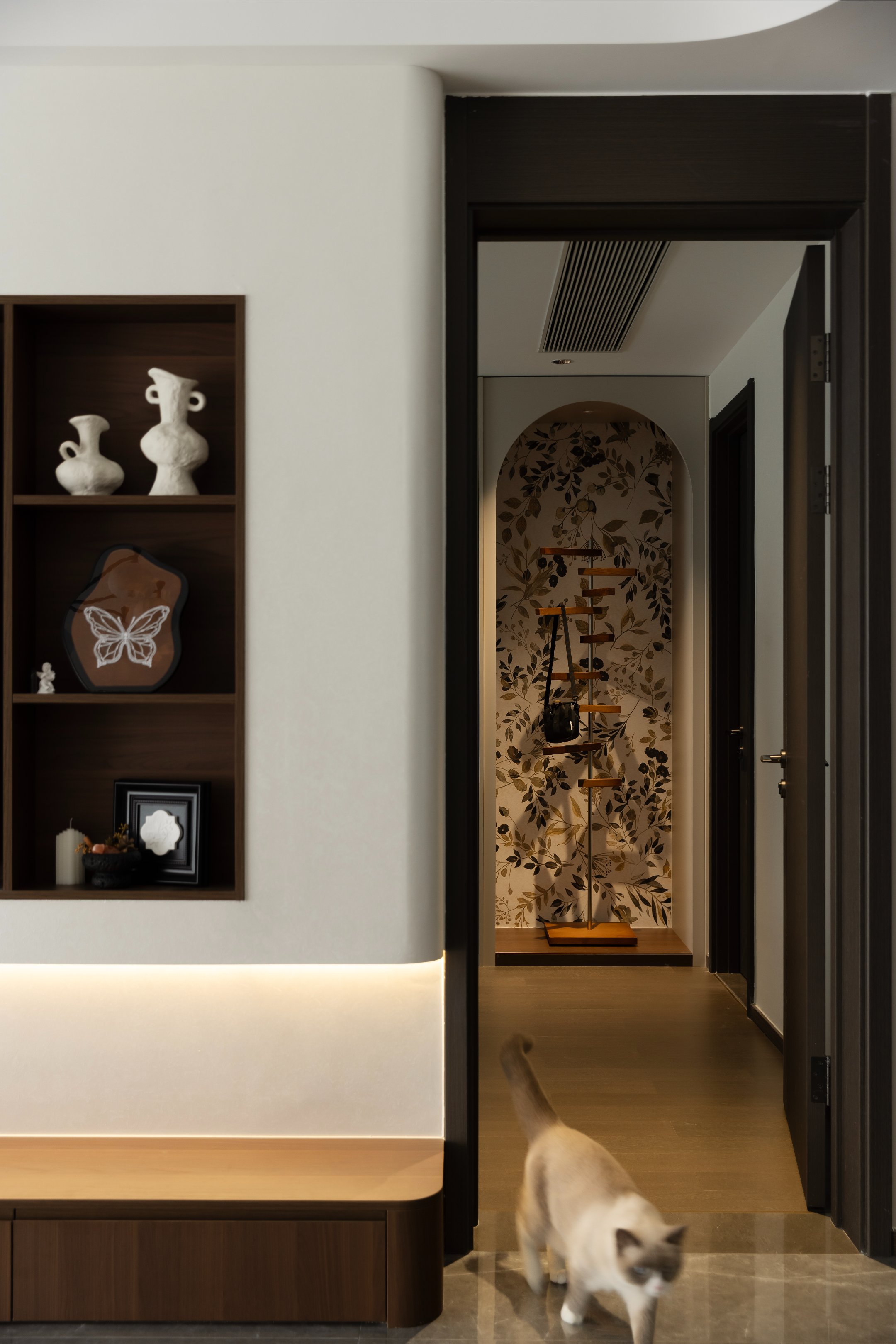 龙湖华盛天曜128平现代中古