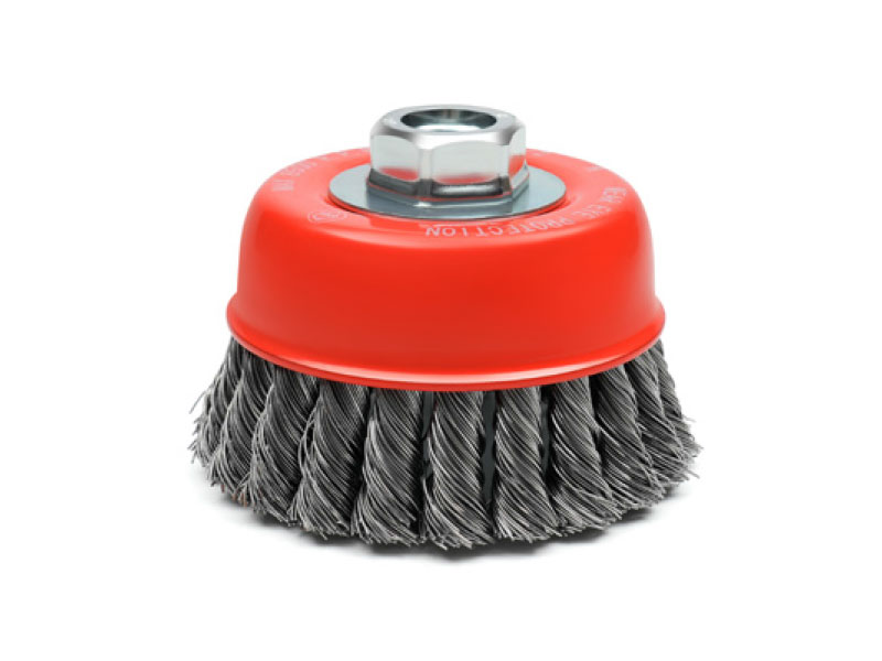 Knot wire cup brushes