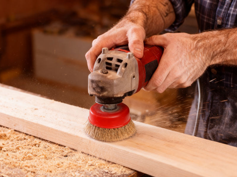 What are the marks shown on the head of a bolt?