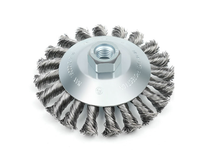 Knot wire tapered brushes