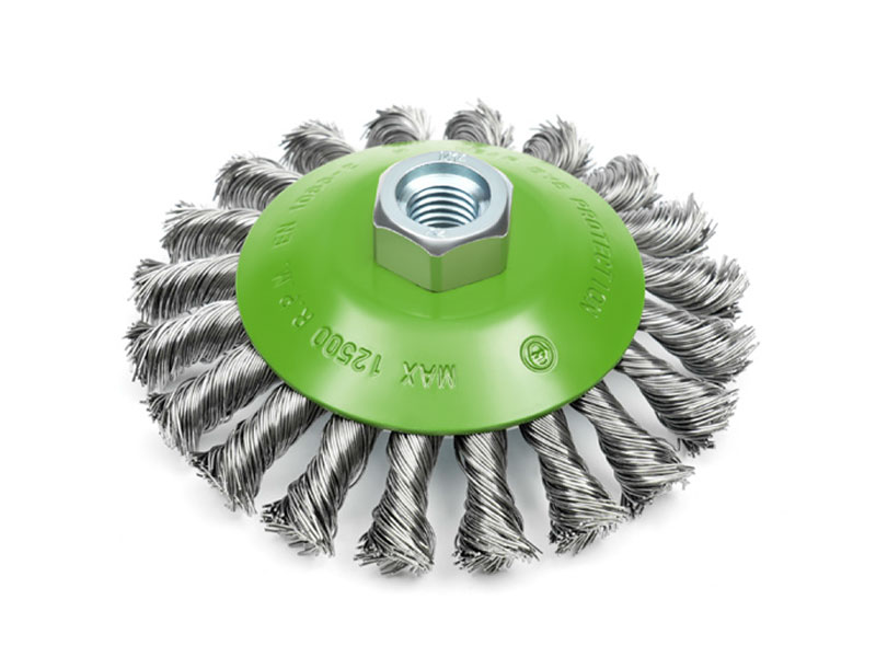 Knot wire tapered brushes