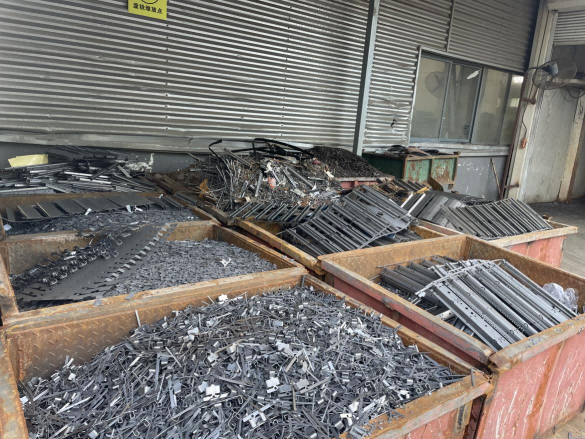 废金属件回收