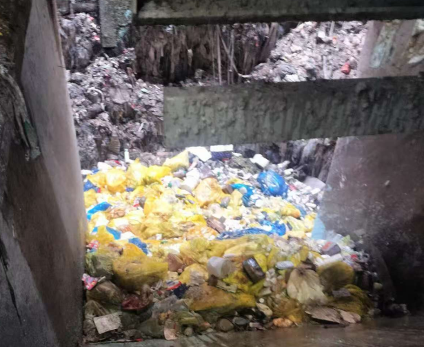 日用品、 垃圾销毁