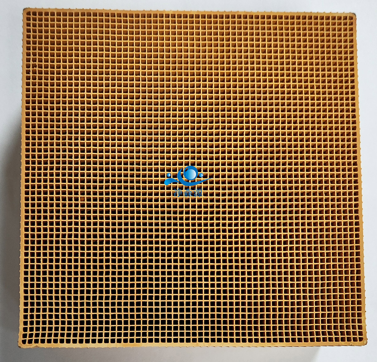 蜂窝陶瓷催化剂