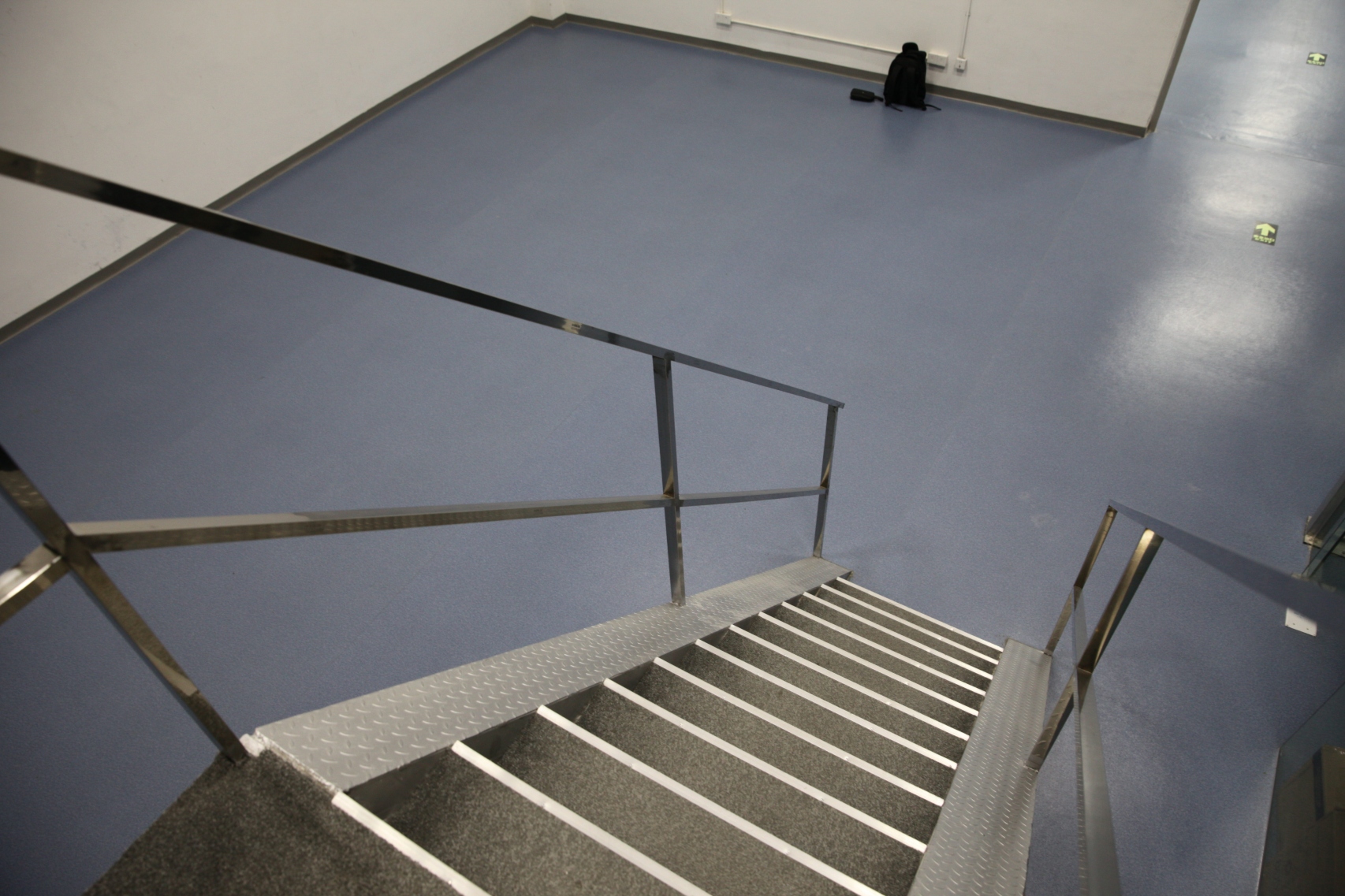 Semi-anechoic chamber