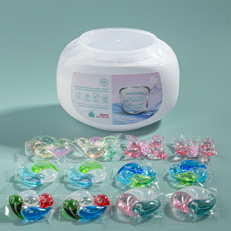 30 бусинок среднего размера