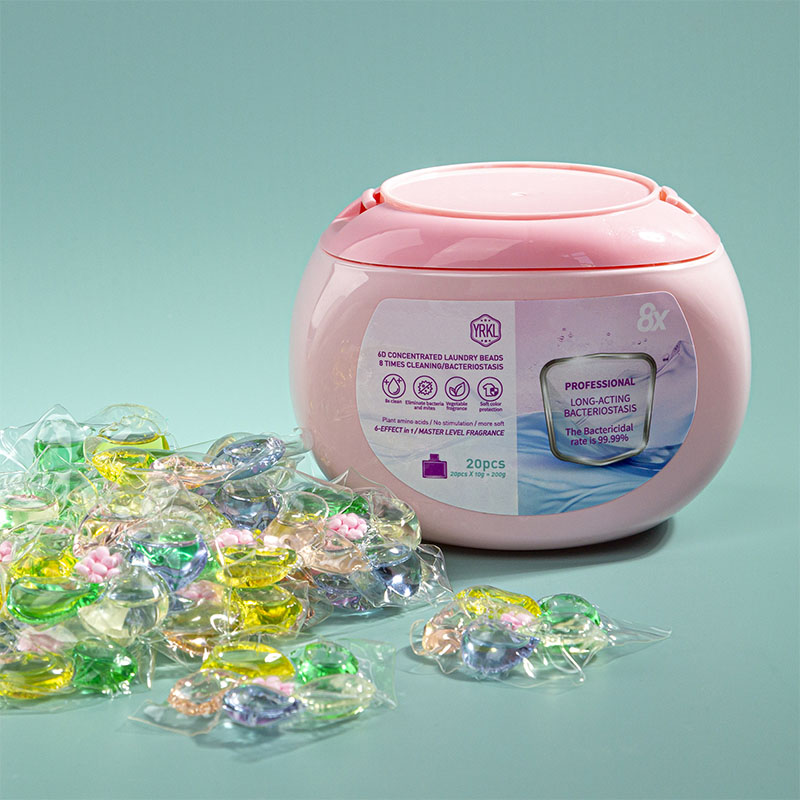 20 маленьких сжатых шариков