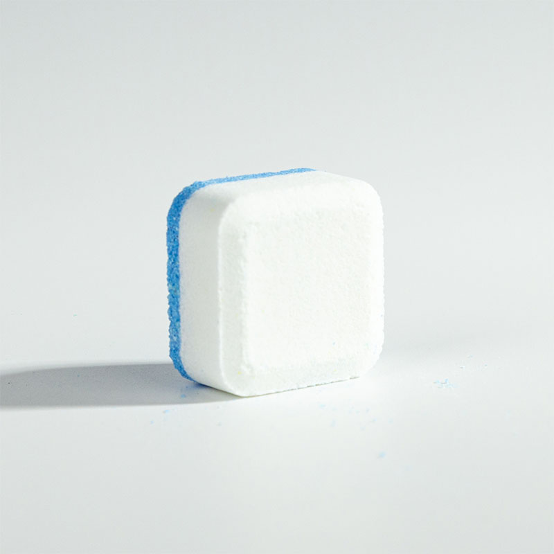 Тёмно-синий и белый