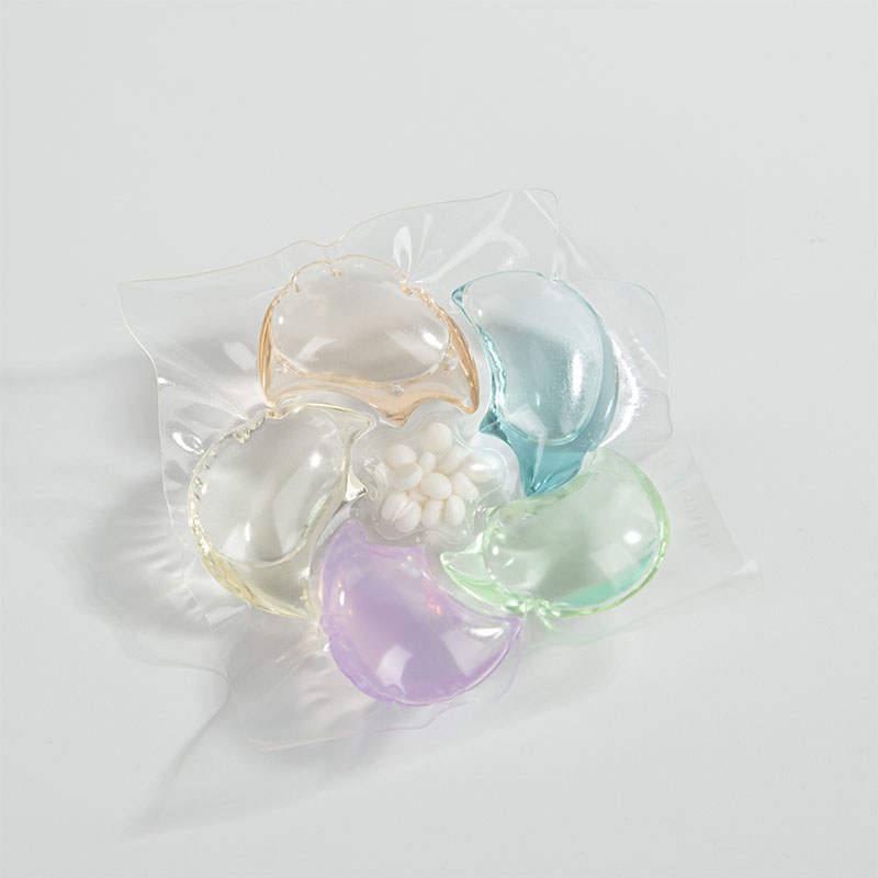 Капсула стирального порошка 6D, с розовым, зелёным, синим, оранжевым и жёлтым цветами