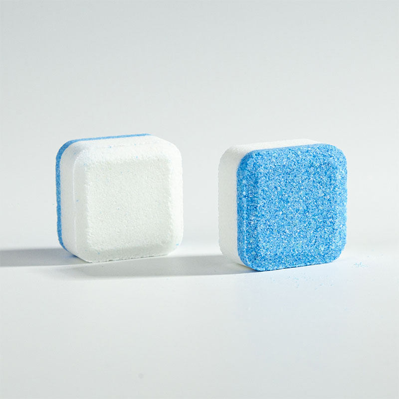 Тёмно-синий и белый