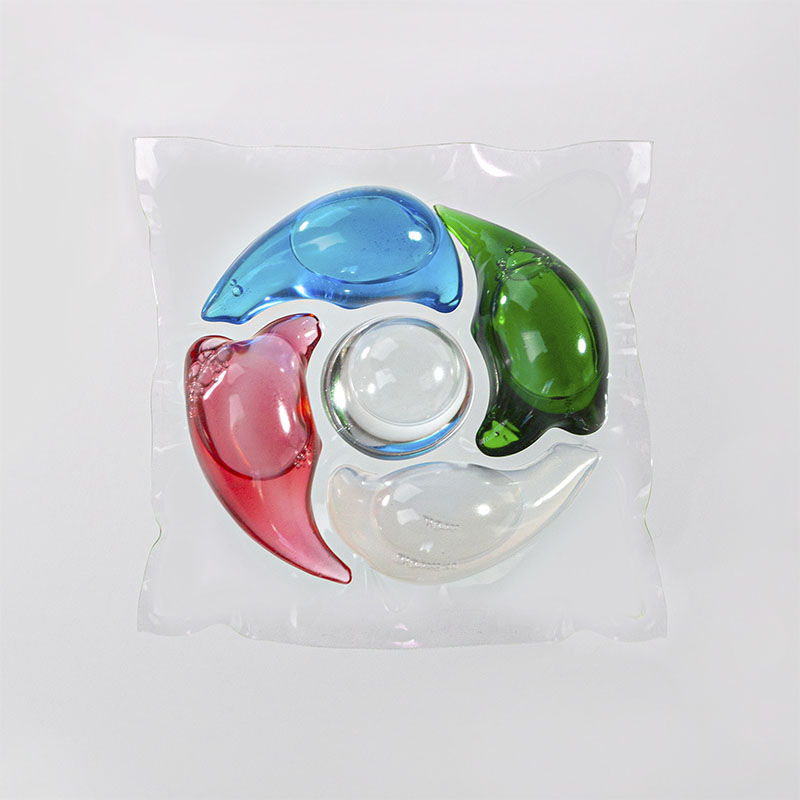 Капсула стирального порошка 5D: красный, синий, зелёный, белый