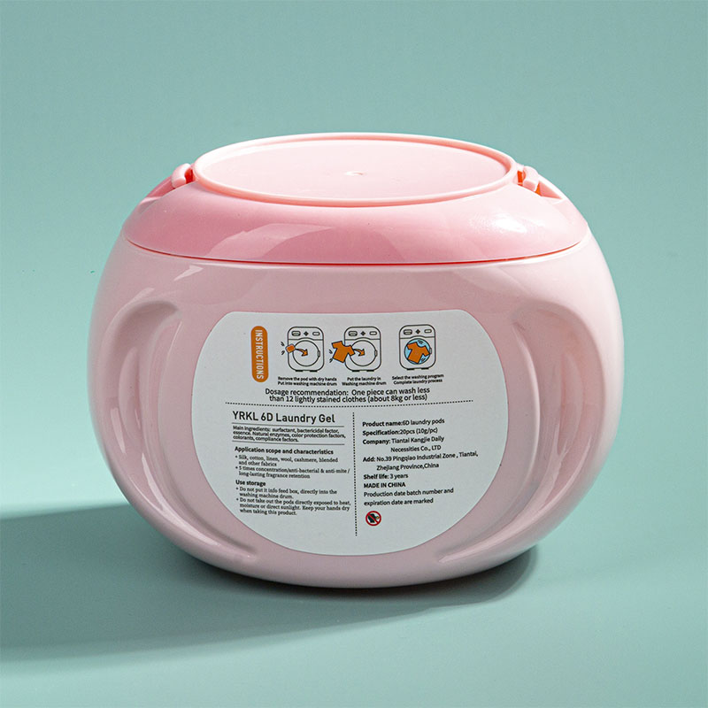 20 маленьких сжатых шариков