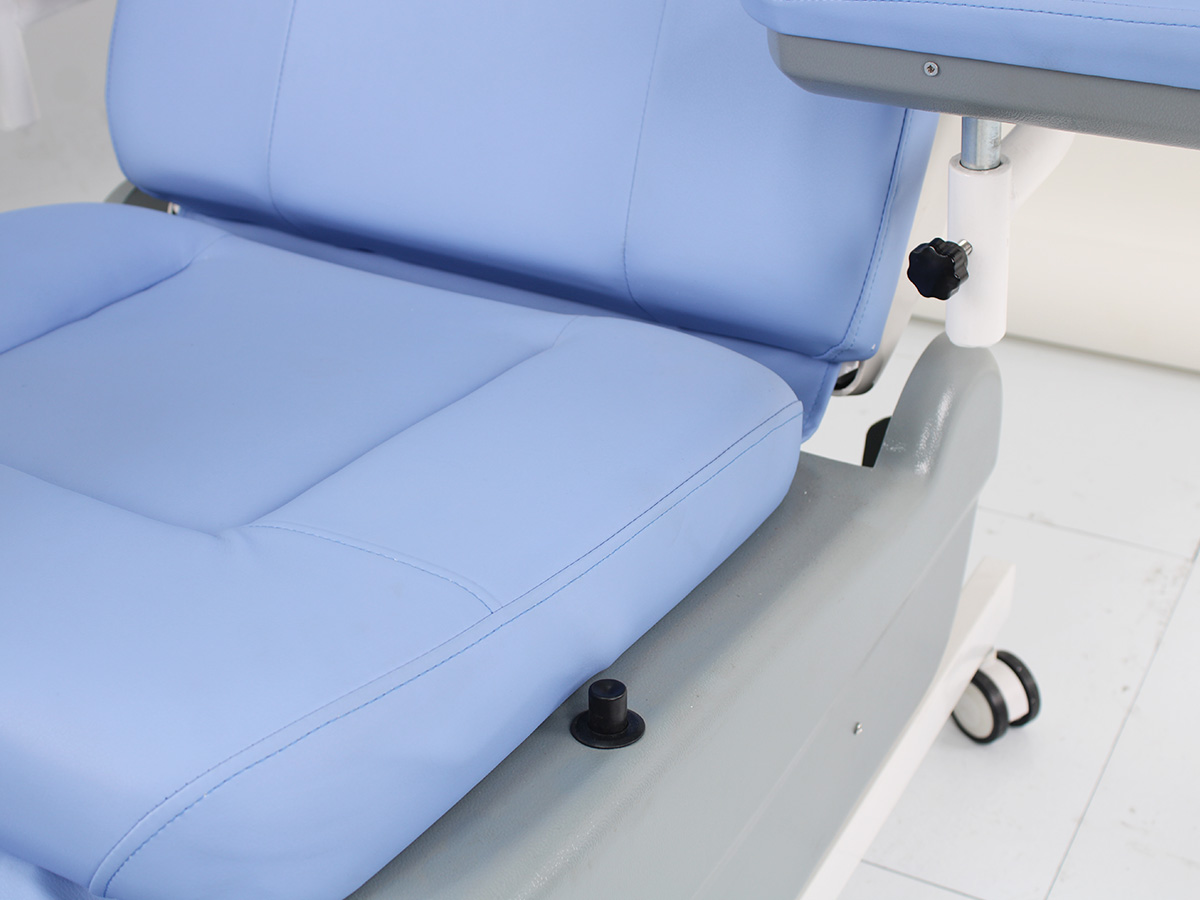 HS5948 Powder-coated Steel Blood Chair