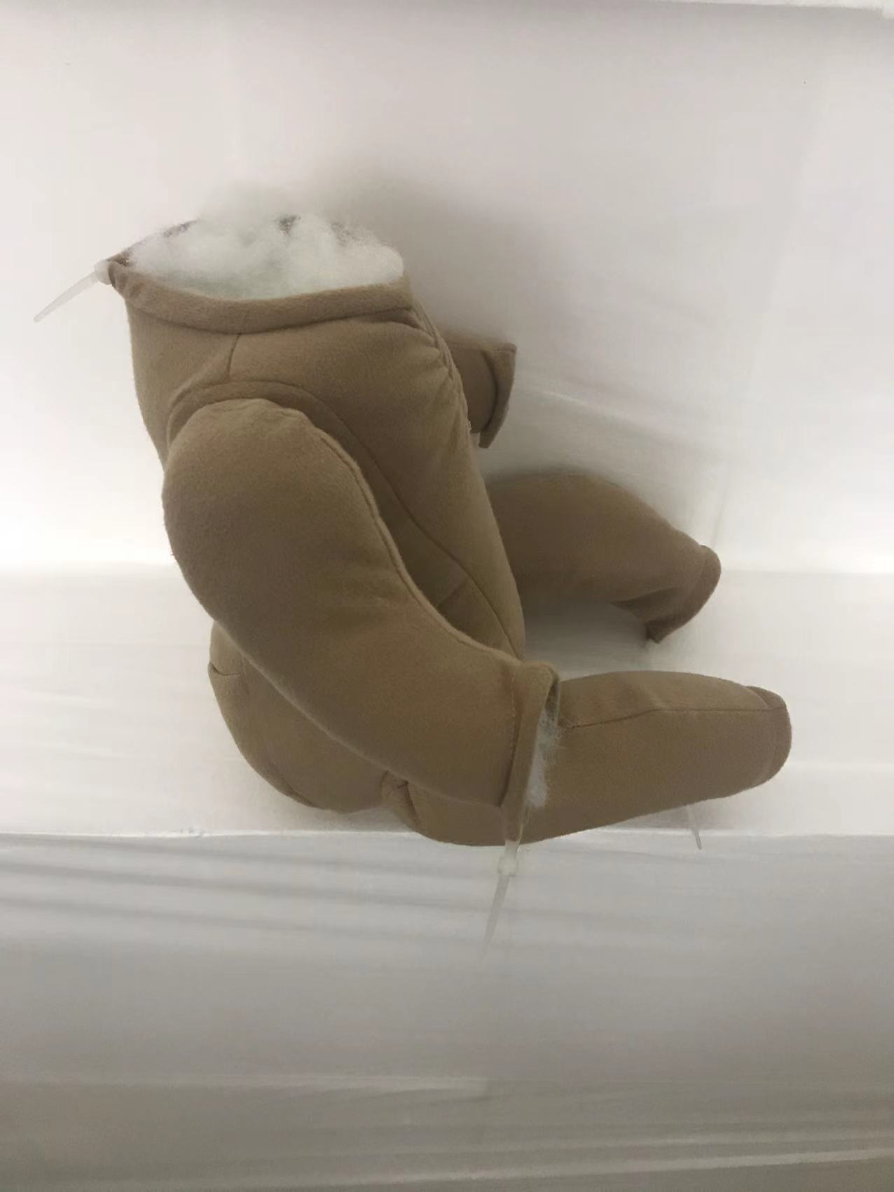 1-4 limbs darker flesh