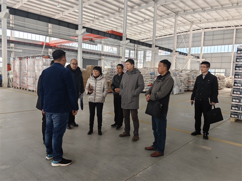 市商务局局长马莉来我厂慰问与指导