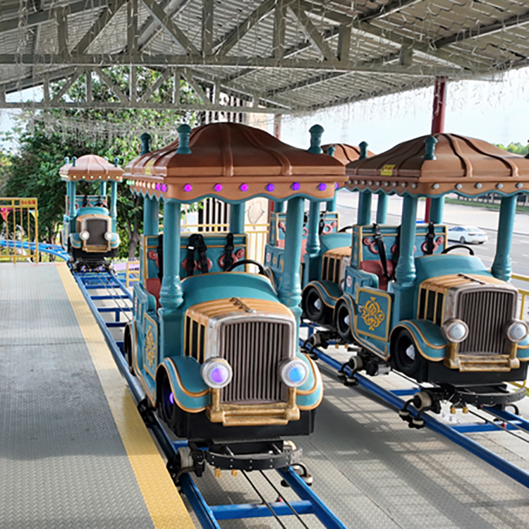 石家庄古栾水镇太空漫步