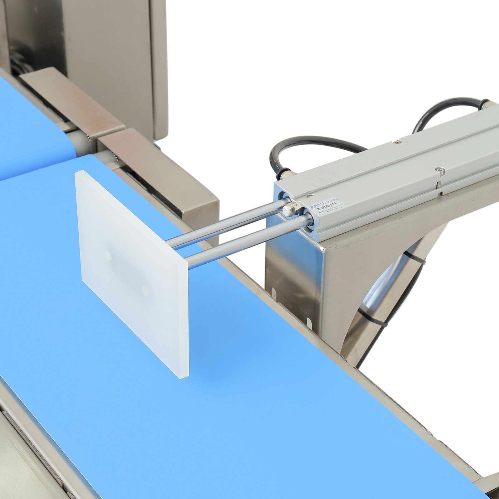 Push rod exclusion