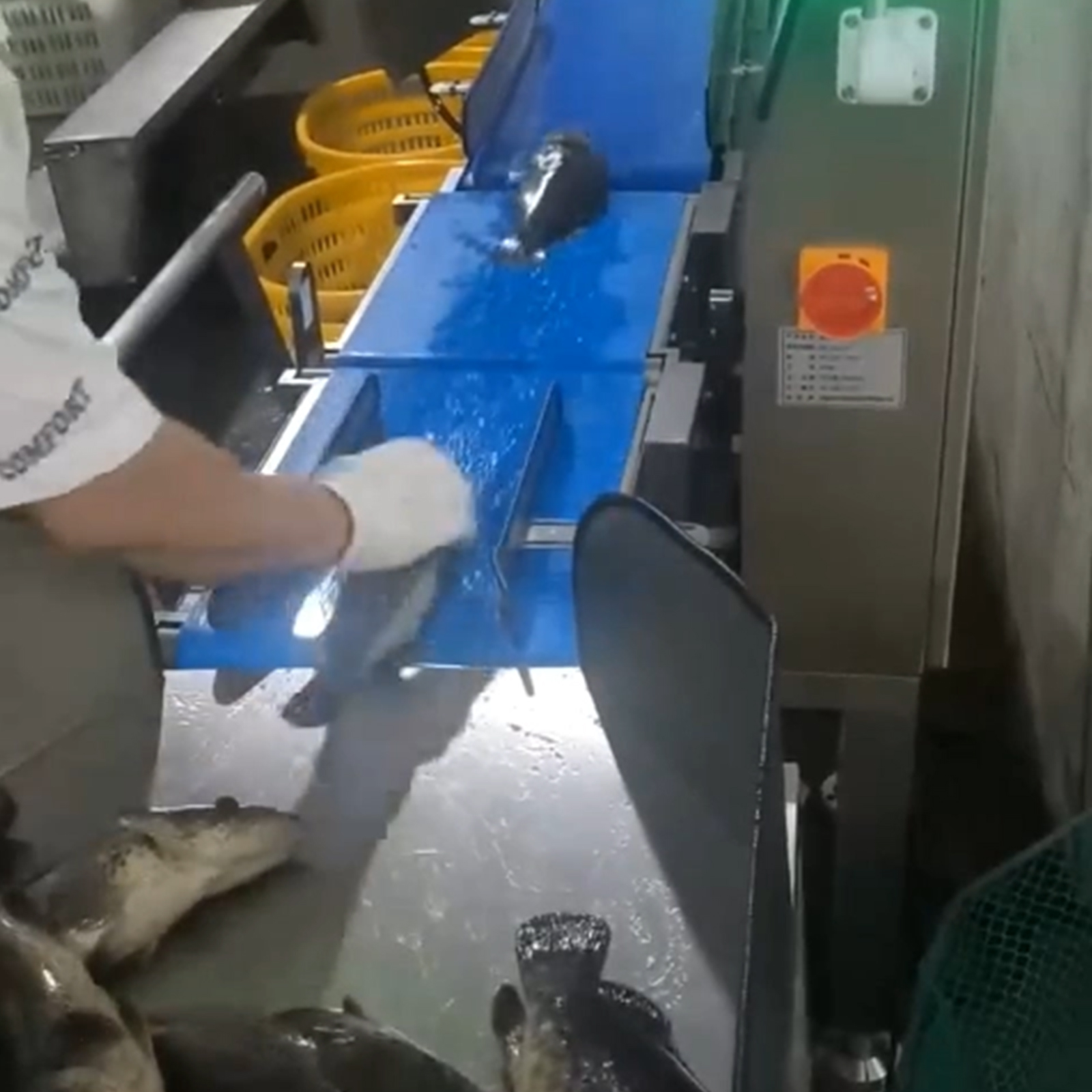 Lever type removal