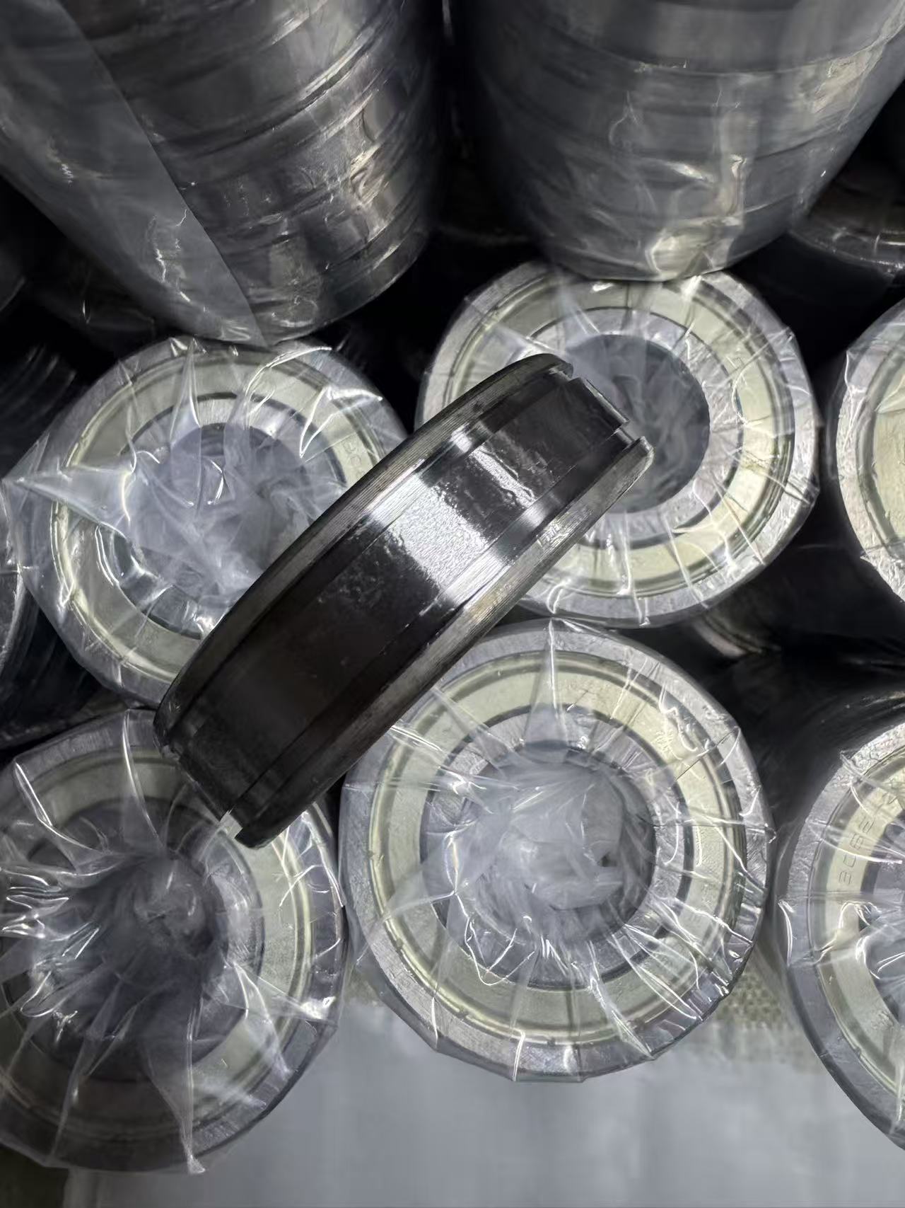 Deep Groove Ball Bearing with Snap Ring Groove