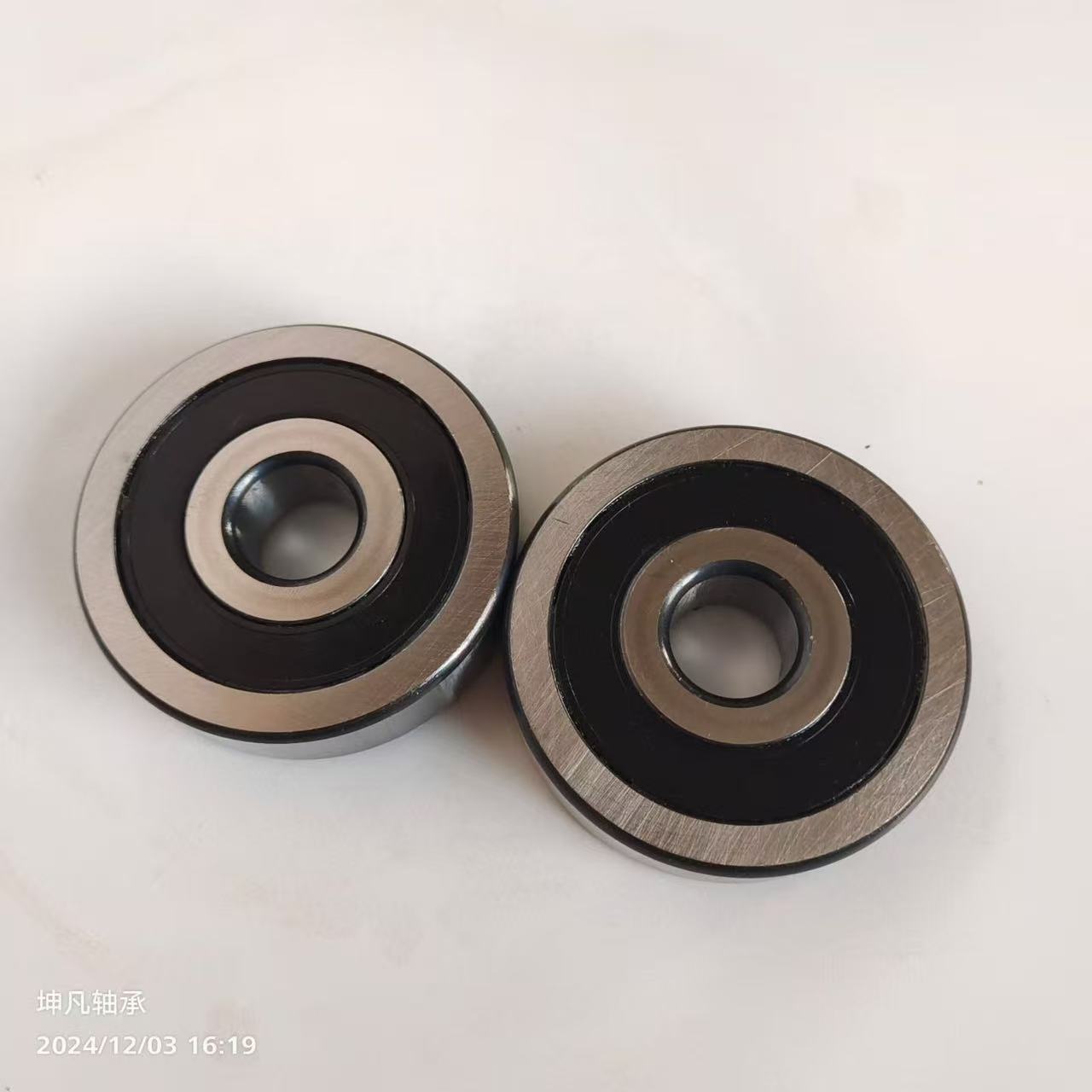 Sealed Deep Groove Ball Bearings