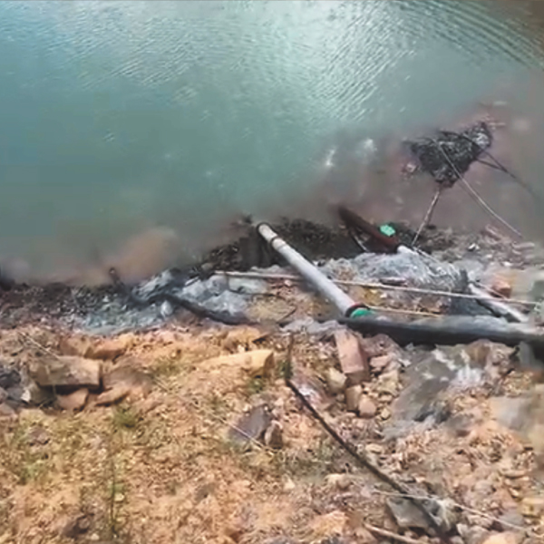 QXN内装式潜水电泵