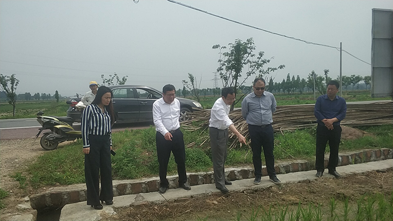 莅临兴安种业-1