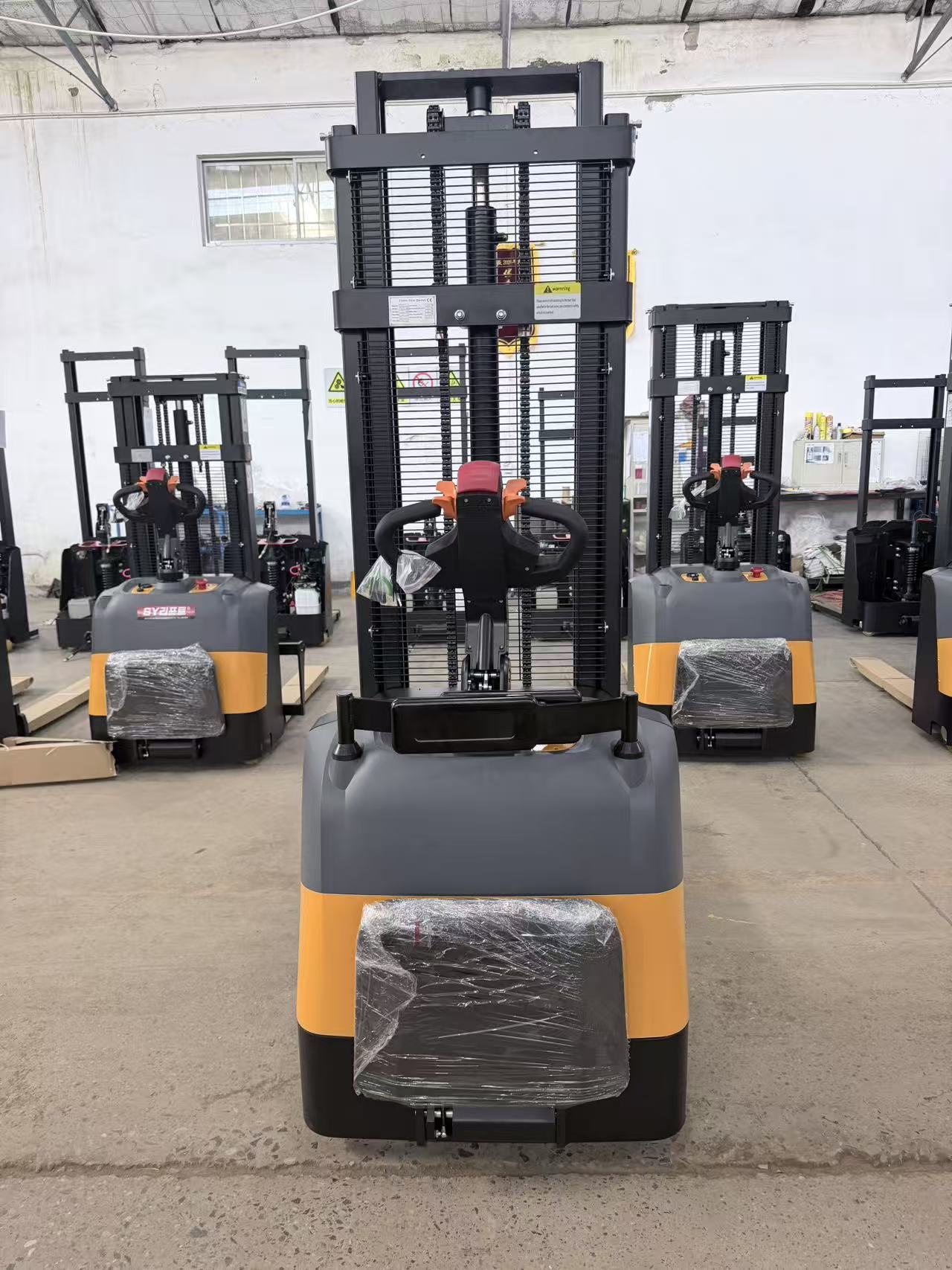 Full Electric Pallet Stacker – 1500KG Capacity, 3000MM Lift Height