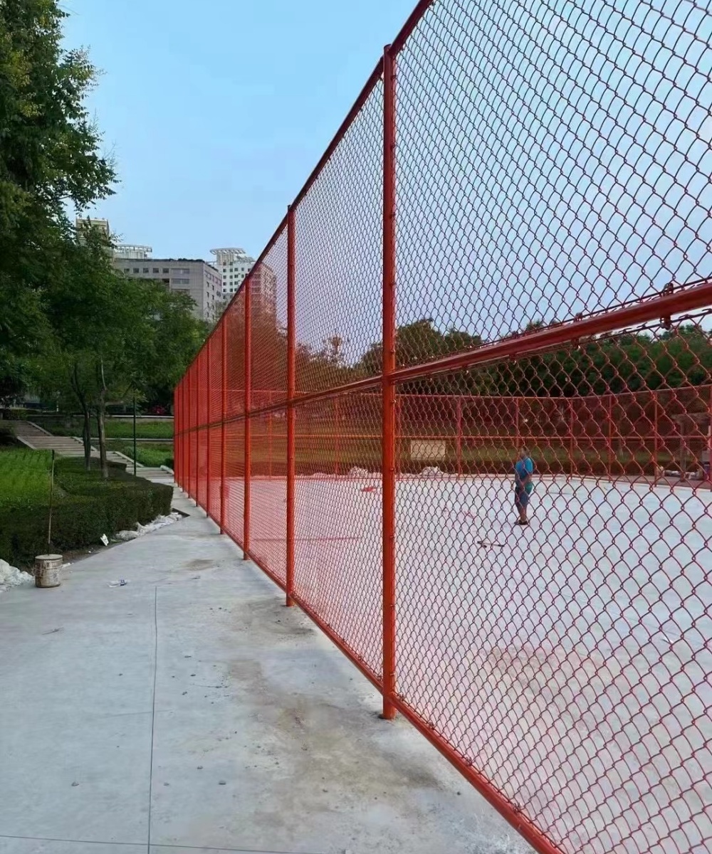 篮球场围栏
