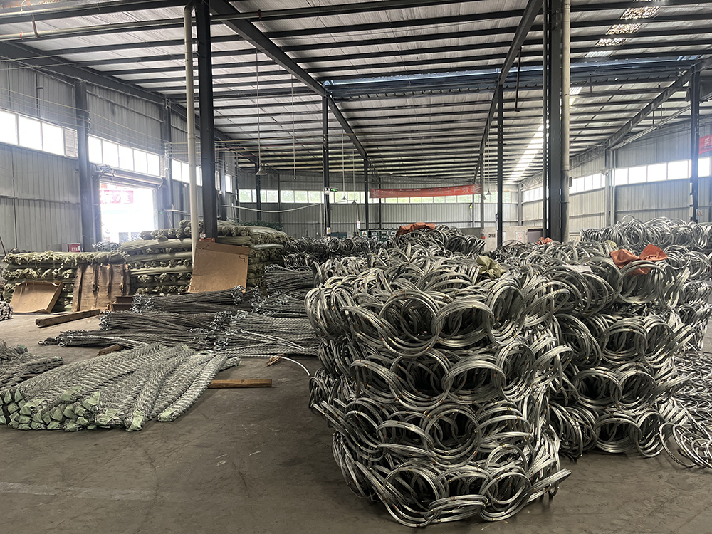 主动边坡防护网