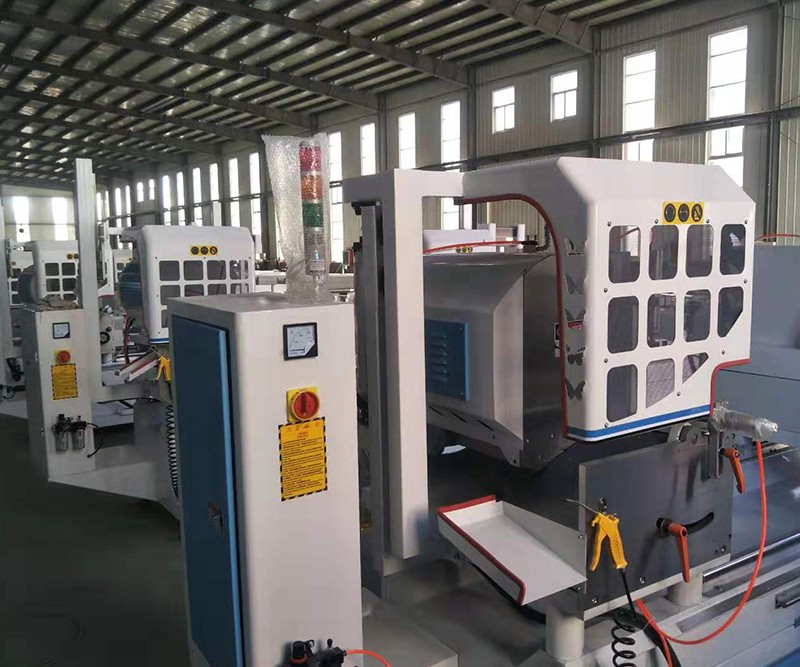 37、500数控精密锯