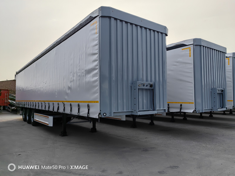 Container flatbed semi-trailer