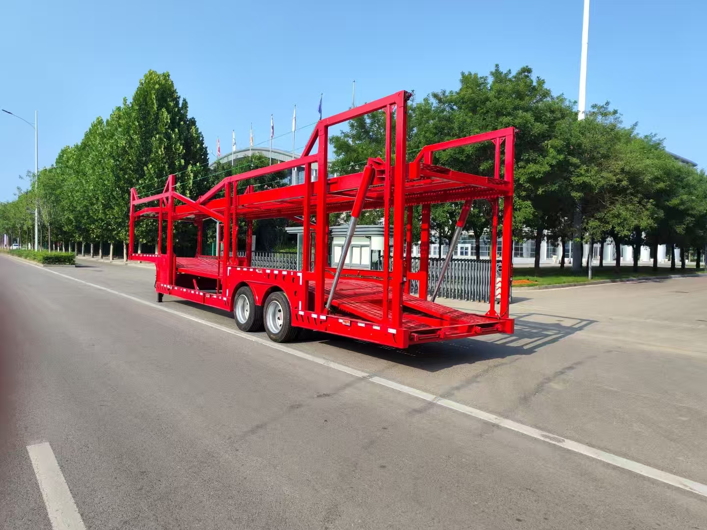 semi-trailer for vehicle transport