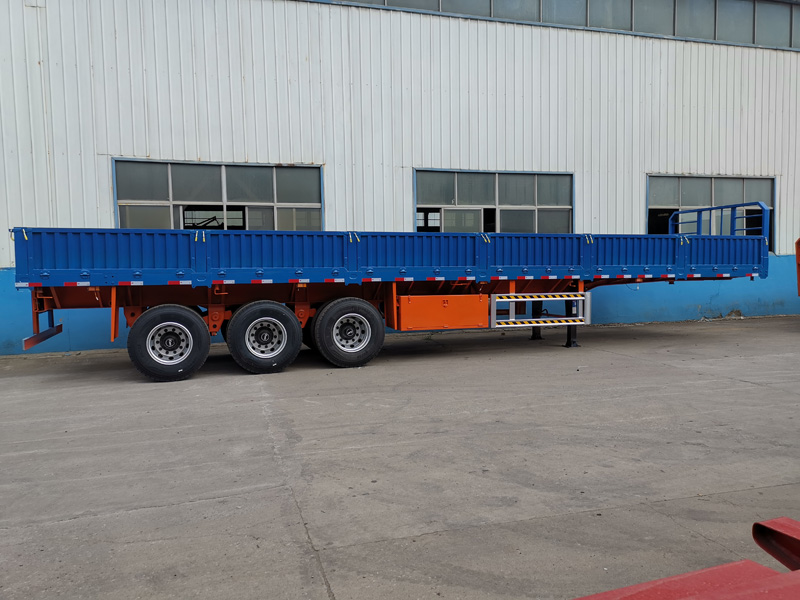 Flatbed semi-trailer