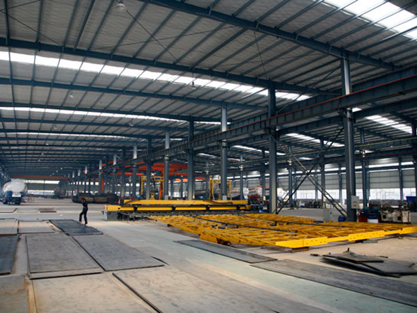 Mingda Trailer Factory Workshop