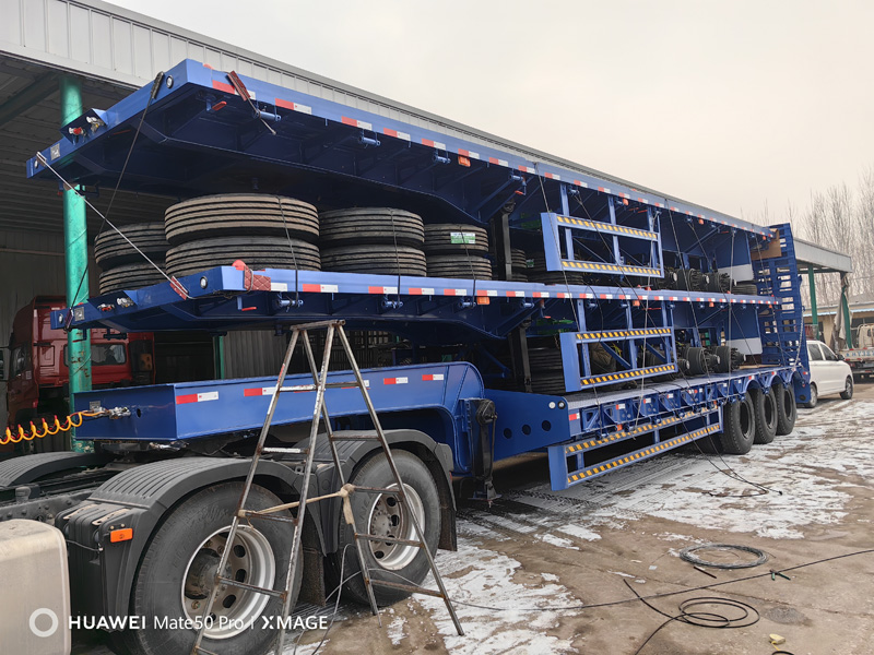 Container flatbed semi-trailer
