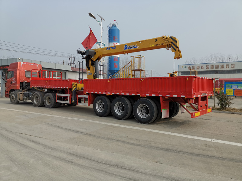 Truck-mounted crane semi-trailer
