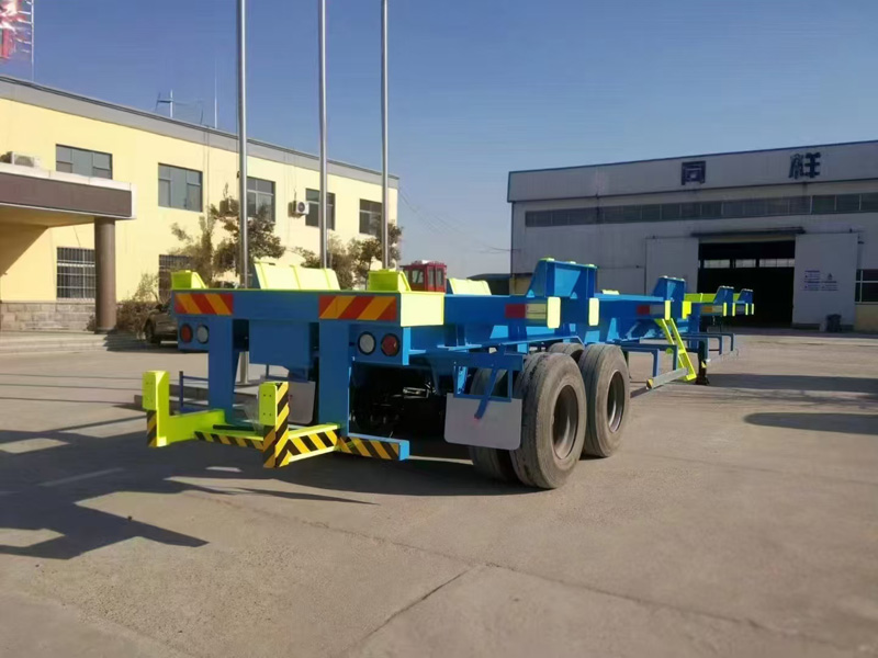 Harbour terminal skeleton semi-trailer