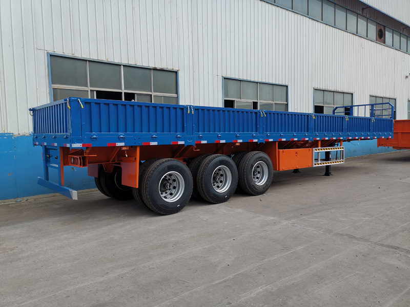 Flatbed semi-trailer