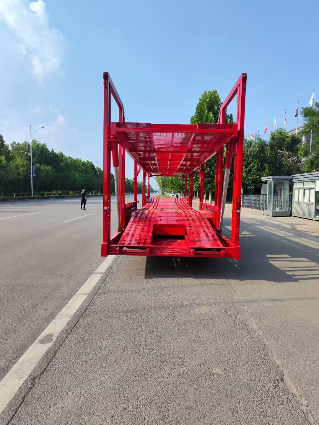 semi-trailer for vehicle transport