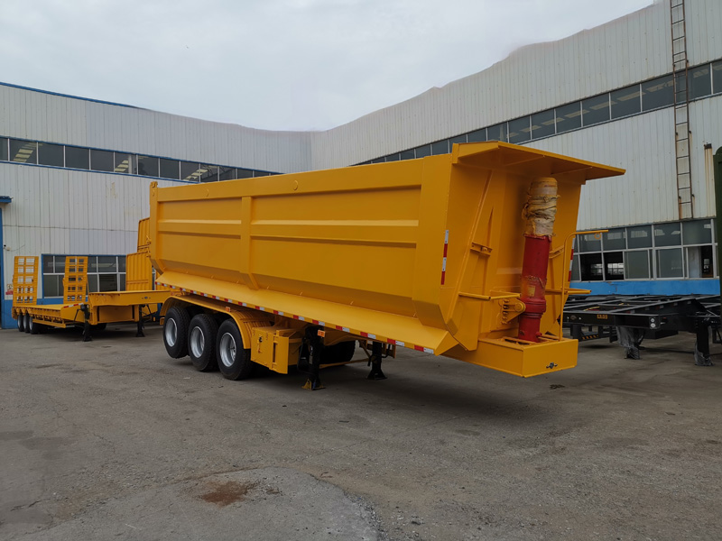 Dump semi-trailer