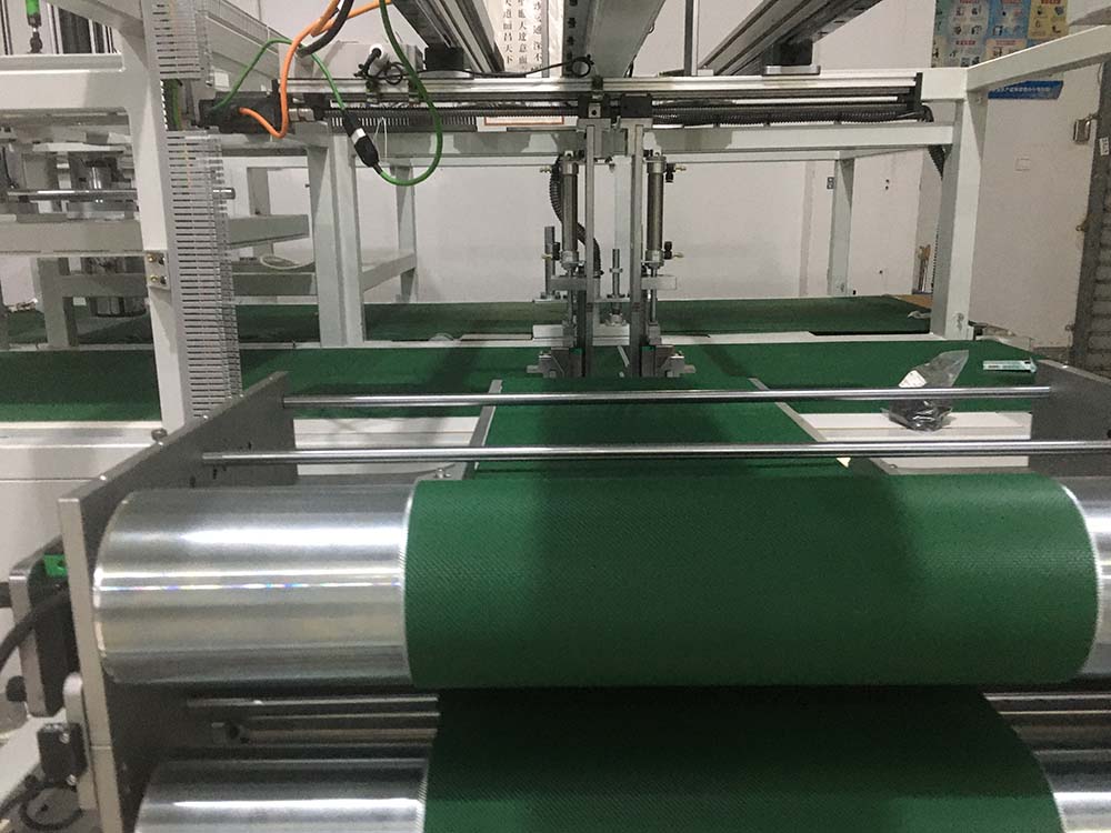 Pillow core automatic compression sealing machine