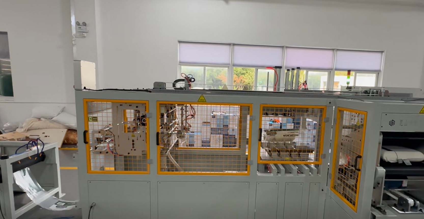 枕芯自动打卷包装设备