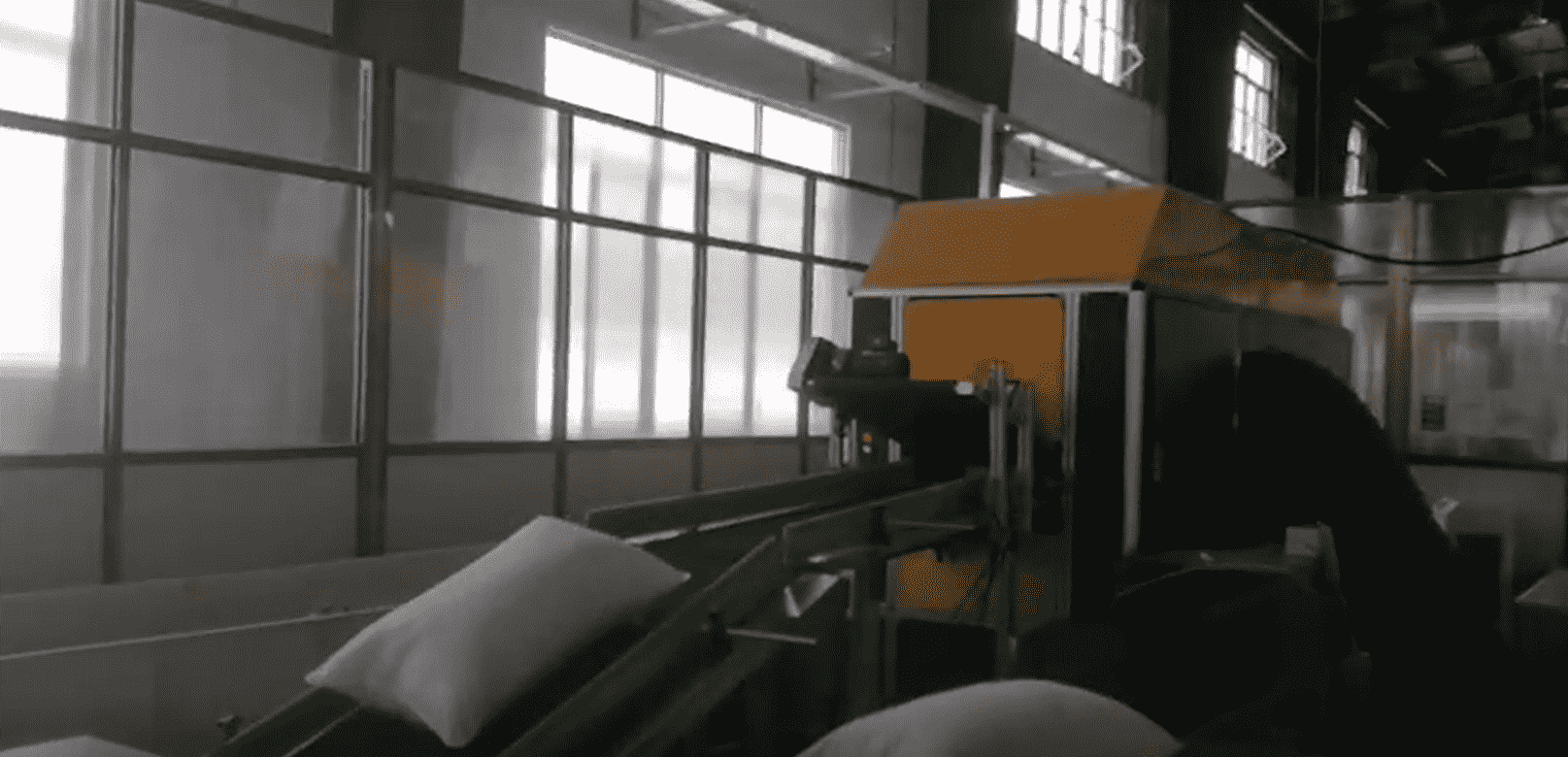 枕芯除浮毛设备