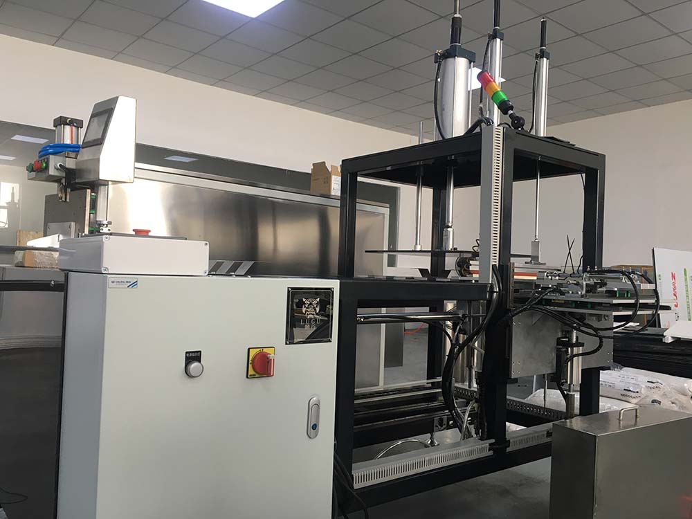 Automatic Sealing Equipment for Rolled Pillow Inserts