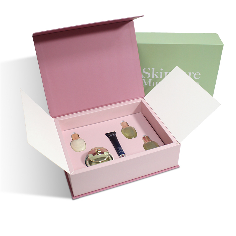 Cosmetic Clamshell Magnetic Box with EVA velvet insert