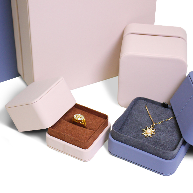 Jewellery Set Box Custom Embossed Necklace Bracelet Earring Ring Box Lid And Base Pu Leather Jewelry Box