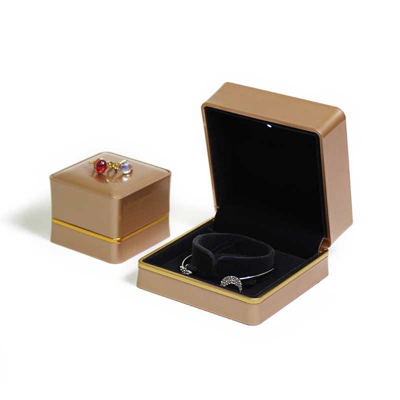 LED Jewelry Box Eco-Friendly Paperboard Closure Waterproof Design Hot Stamping Logo Rigid Box