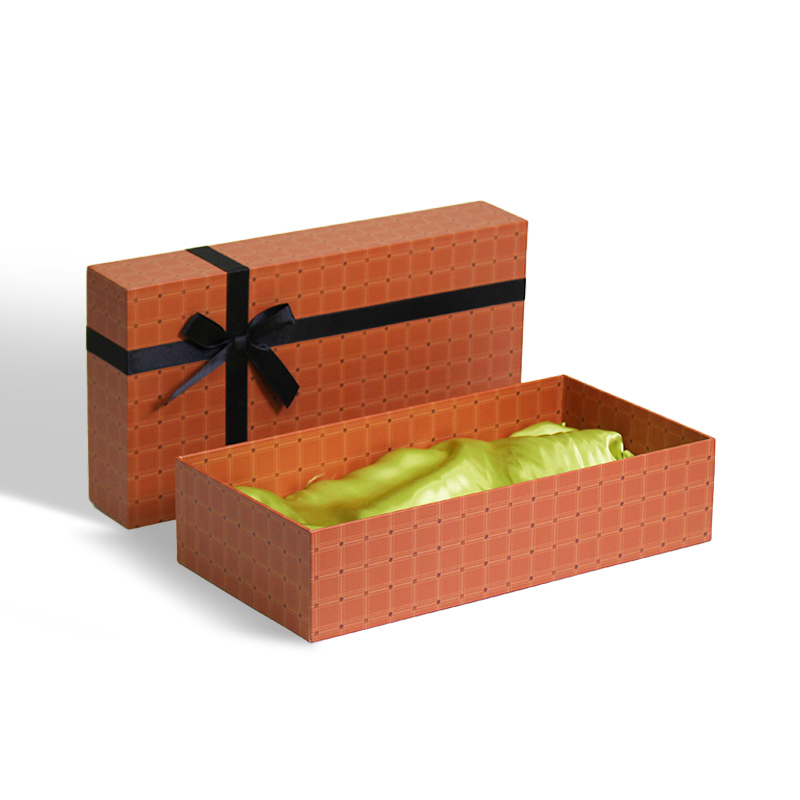 Custom Reusable Large High-End Cosmetics Gift Box with Matt Lamination Sponge Lining Rigid Cardboard Logo