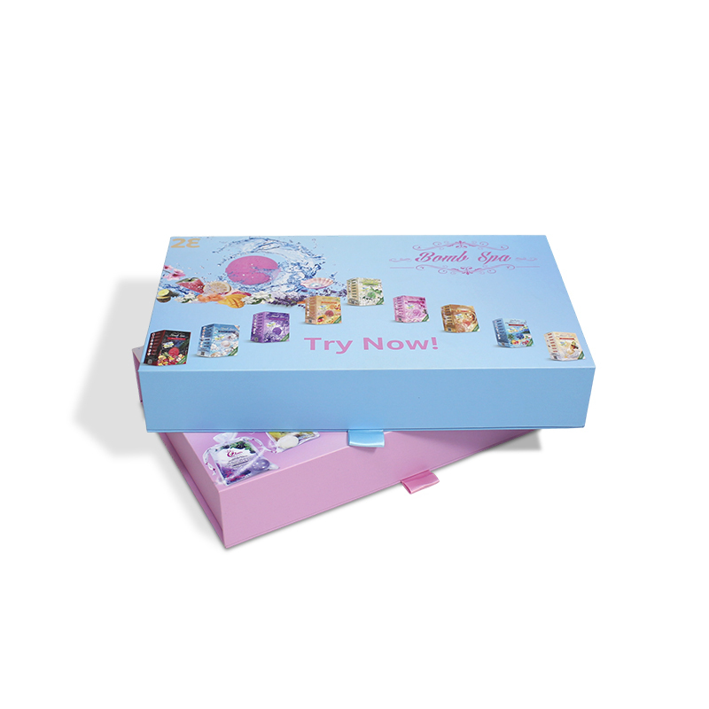 Clamshell Magnetic Cosmetic Box with EVA Insert