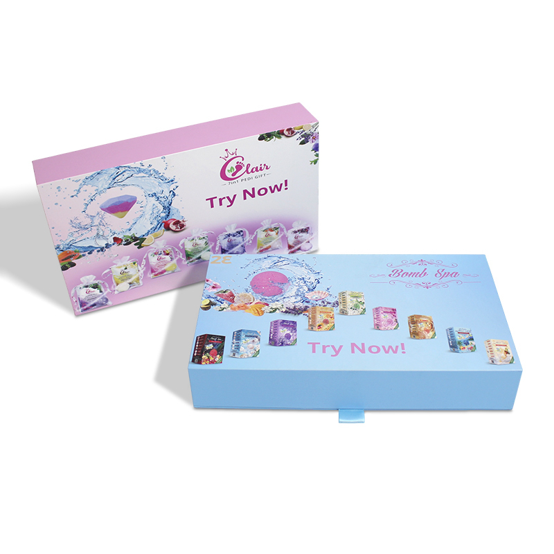 Clamshell Magnetic Cosmetic Box with EVA Insert